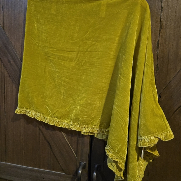 NWT Spartina 449 Mustard Yellow Velvet Topper Wrap Scarf - Picture 9 of 11